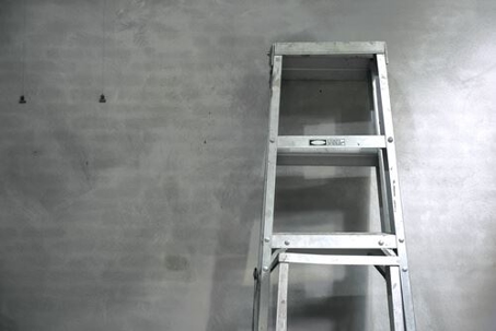 Aluminum ladder